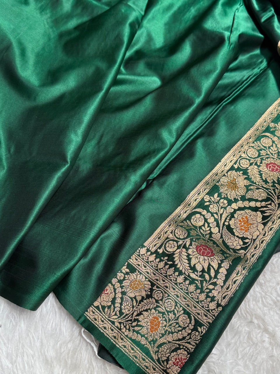 Bottle Green Banarasi Booti Katan Silk Saree