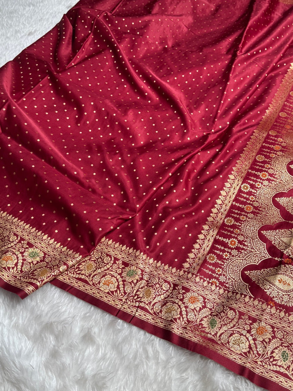 Maroon Banarasi Booti Katan Silk Saree