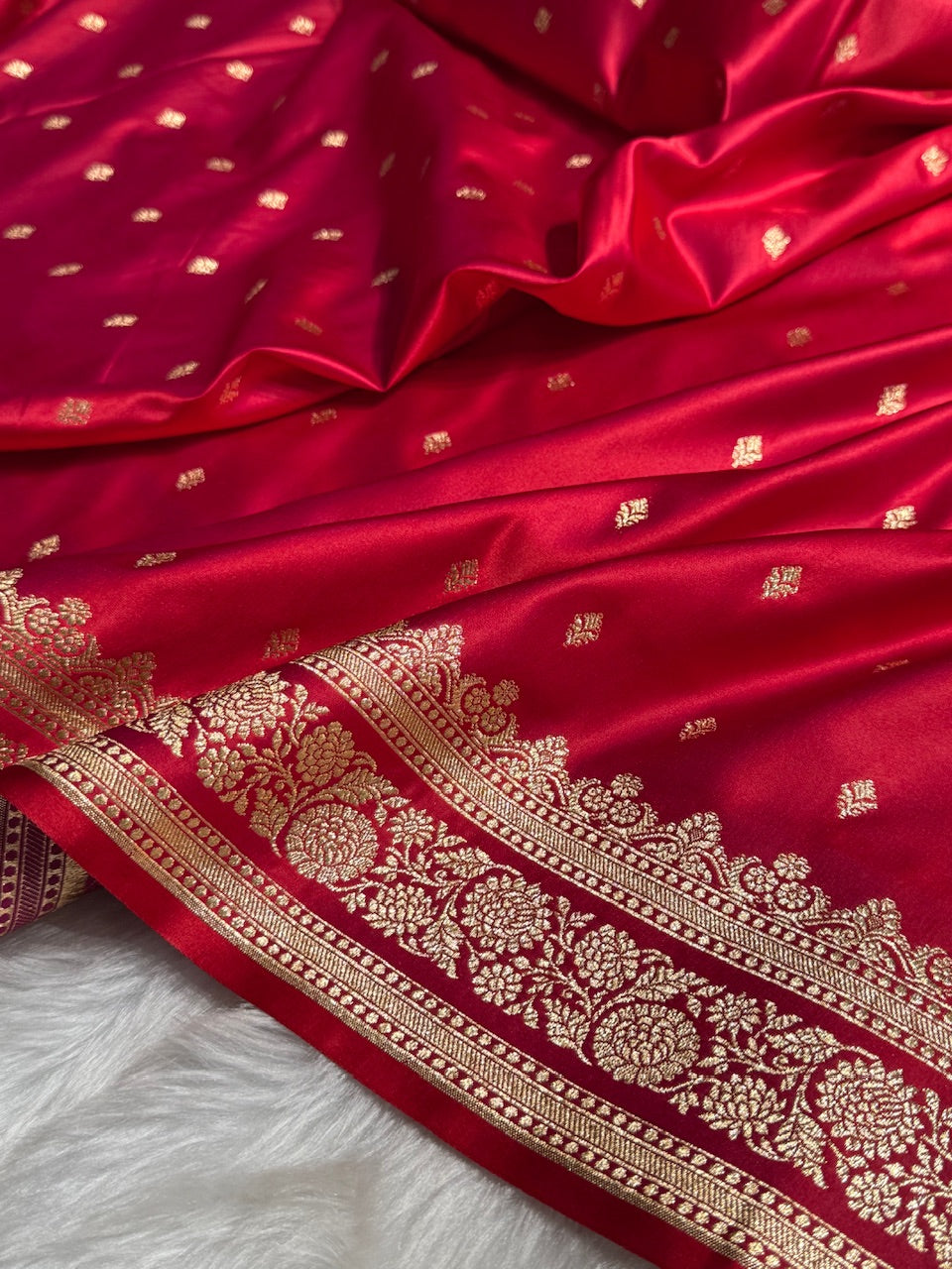 Red Booti Pattern Satin Katan Silk Saree SK51