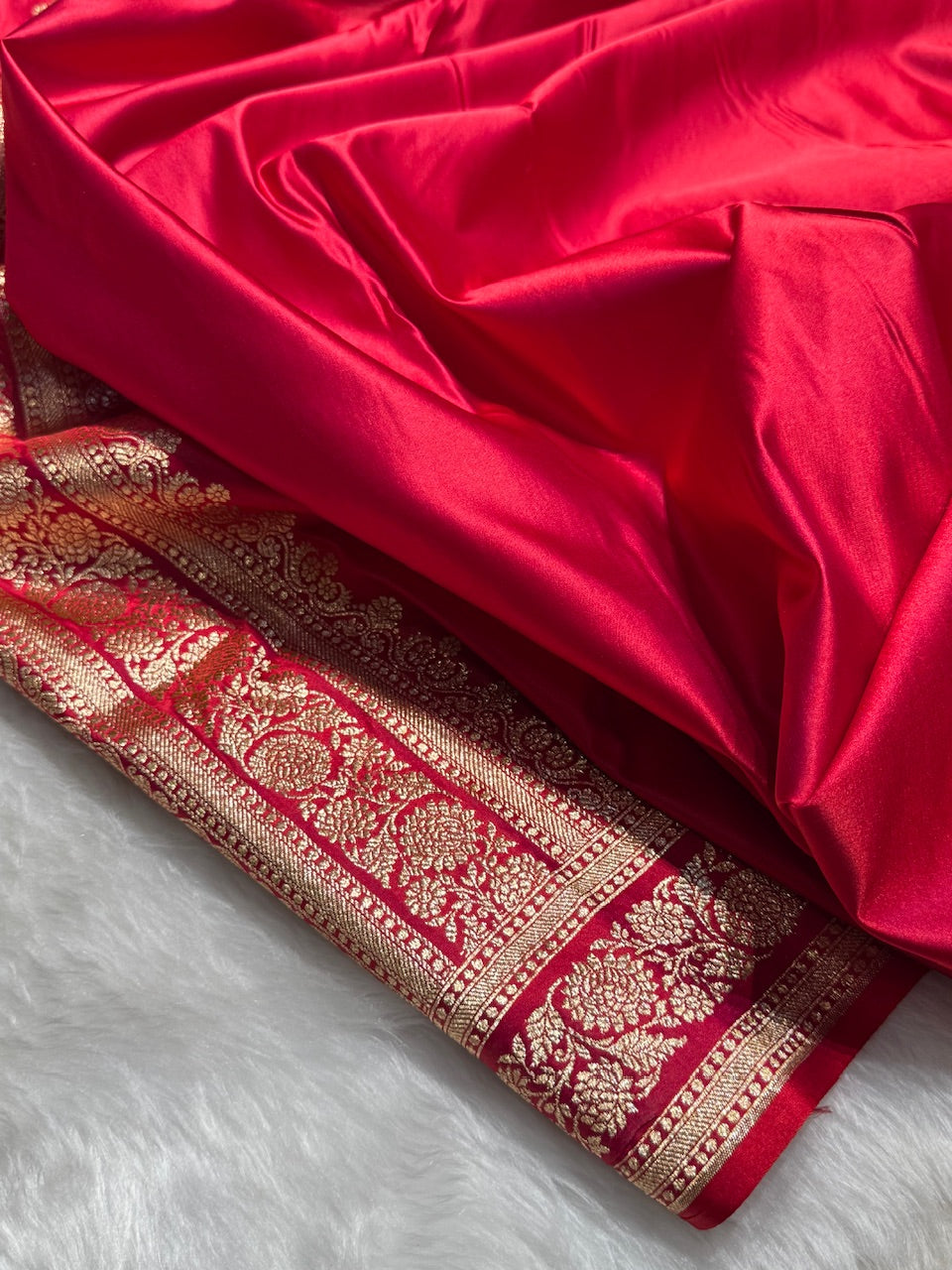 Red Booti Pattern Satin Katan Silk Saree SK51