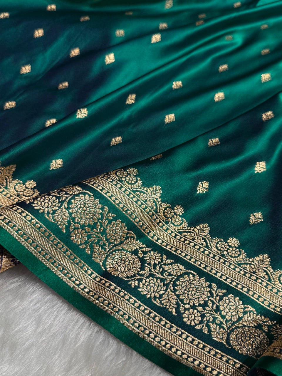 Peacock Green Booti Pattern Satin Katan Silk Saree SK51