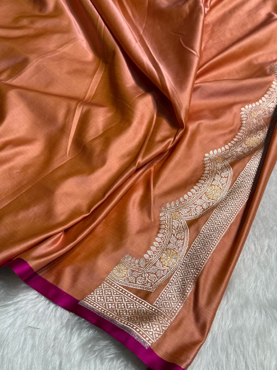 Kesar Shades Scallop Motif Booti Mashru Silk Saree