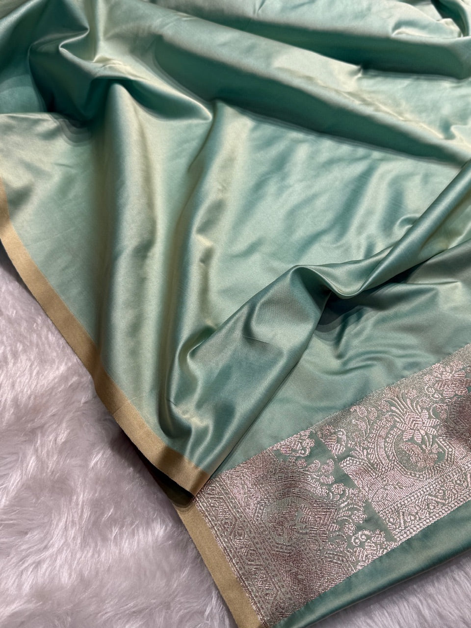 Sea Green Shades Motif Booti Mashru Silk Saree