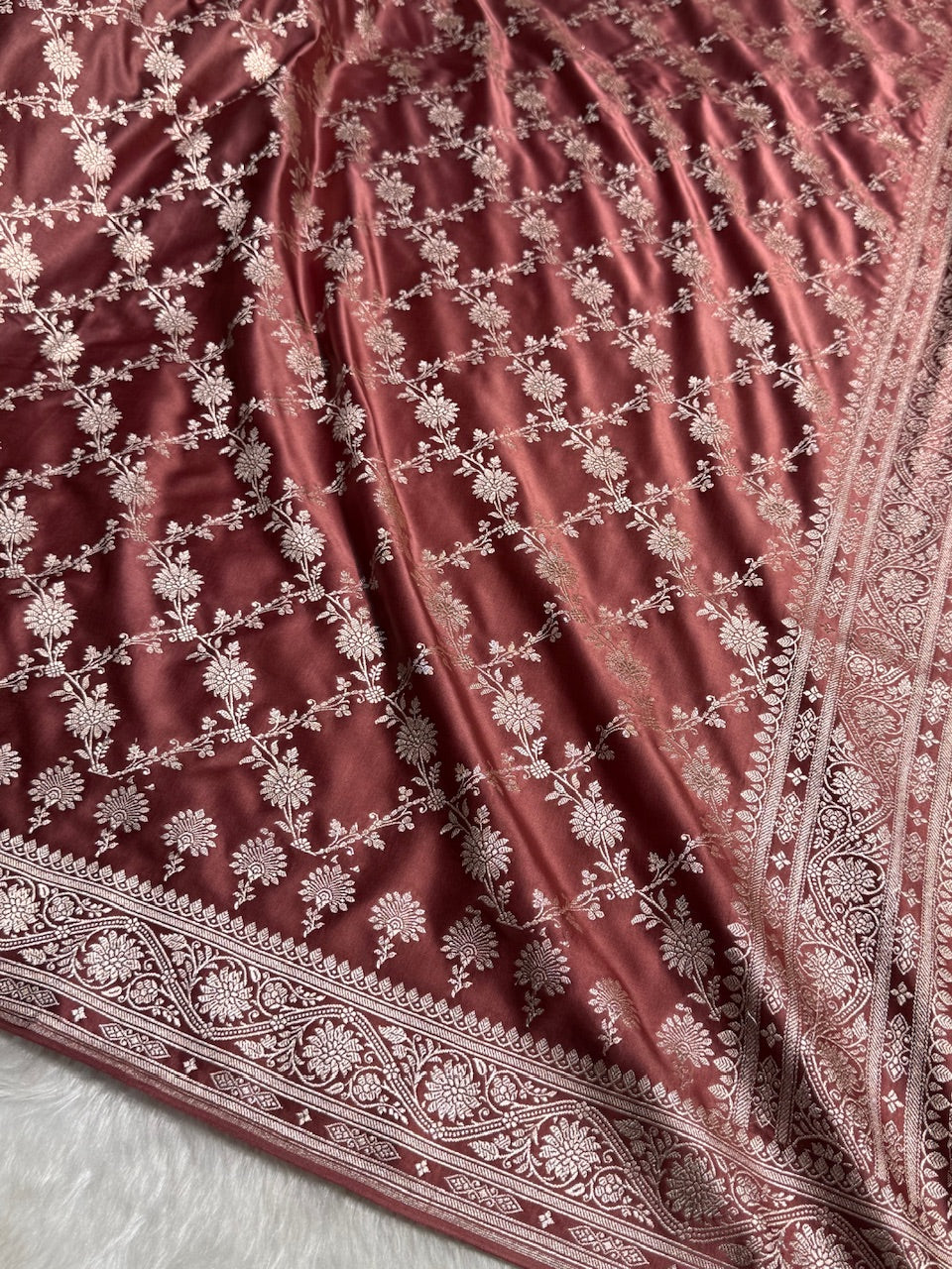 Peach Shades Floral Jaal Mashru Silk Saree