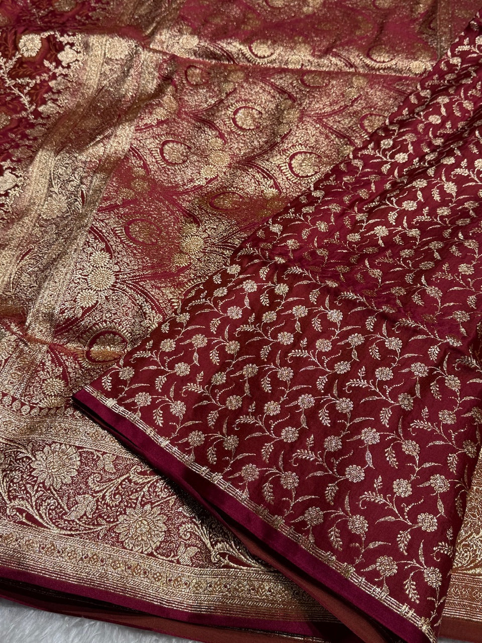 Maroon Tanchoi Katan Jaal Silk Saree SKTM05