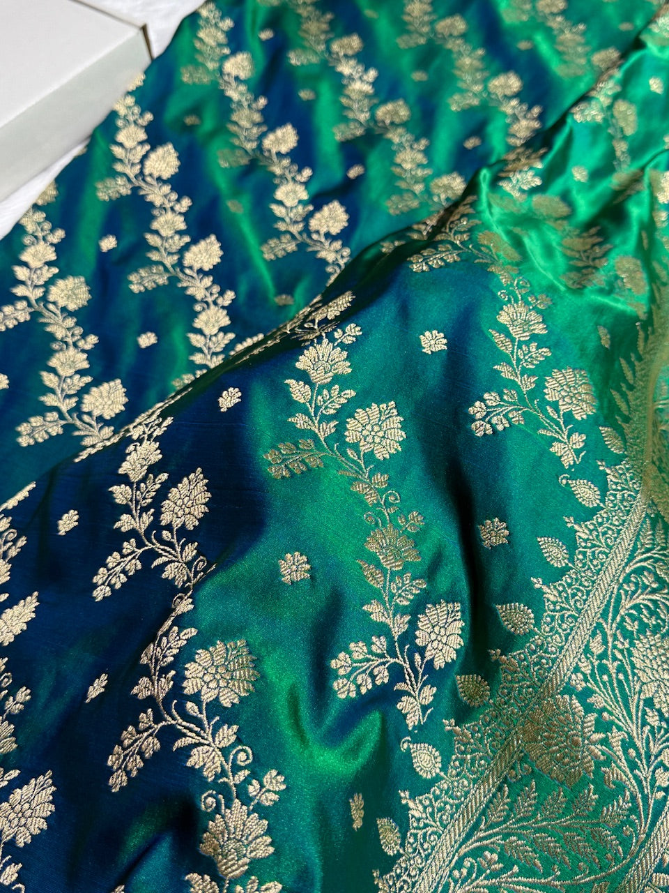 Bottle Green Cross & Booti Banarasi Katan Silk Saree