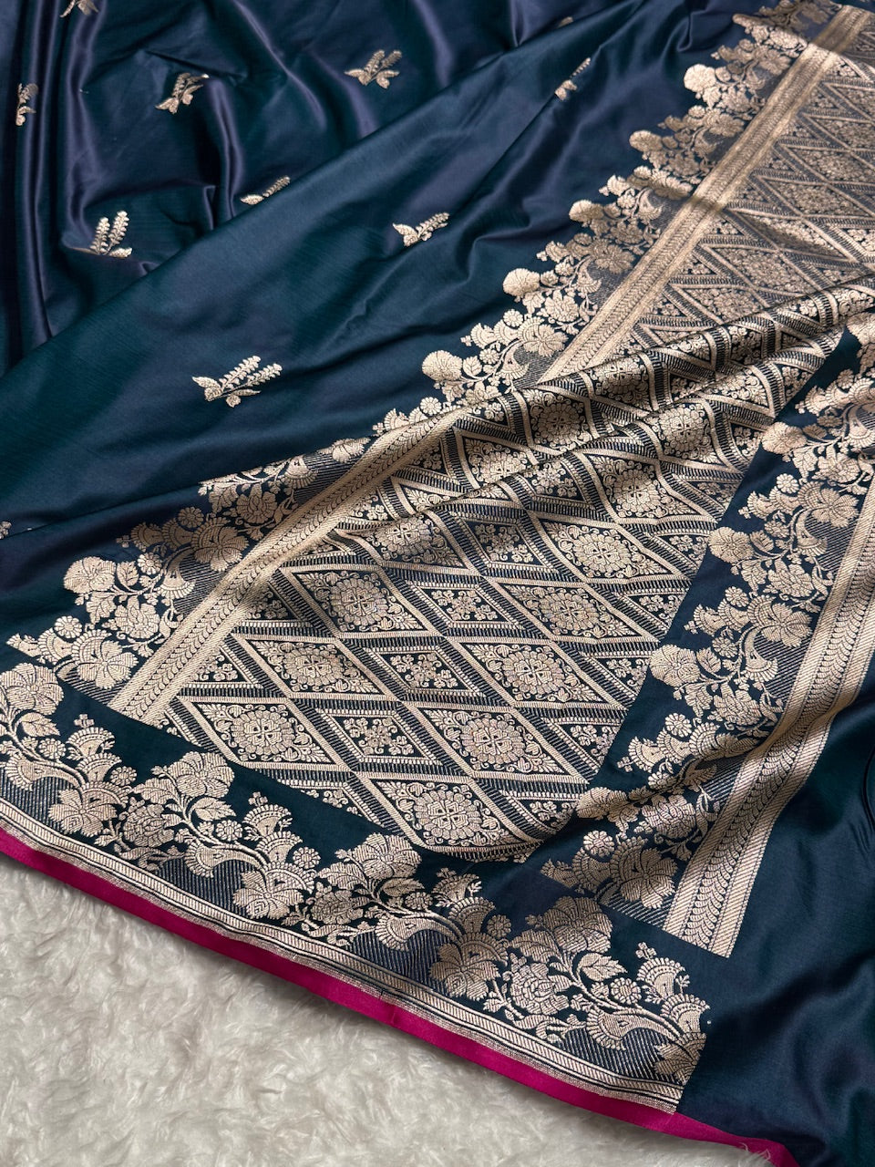 Nile Blue Floral Boota Mashru Silk Saree