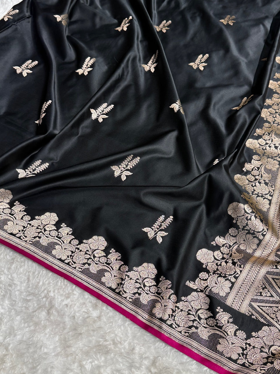 Black Floral Boota Mashru Silk Saree