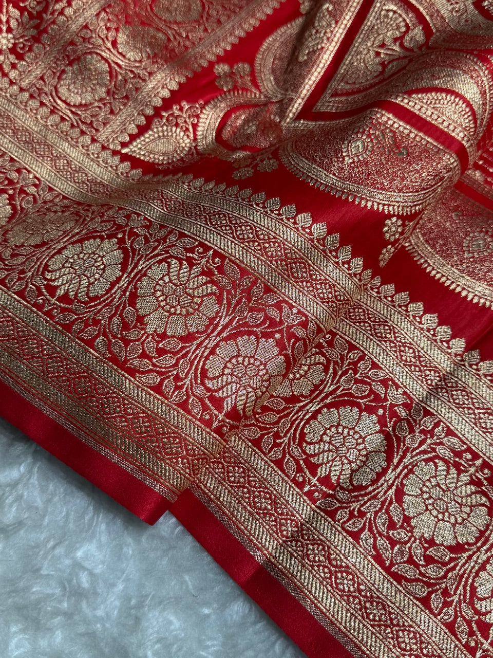 Red Shades Jaal Satin Katan Silk Saree SK22