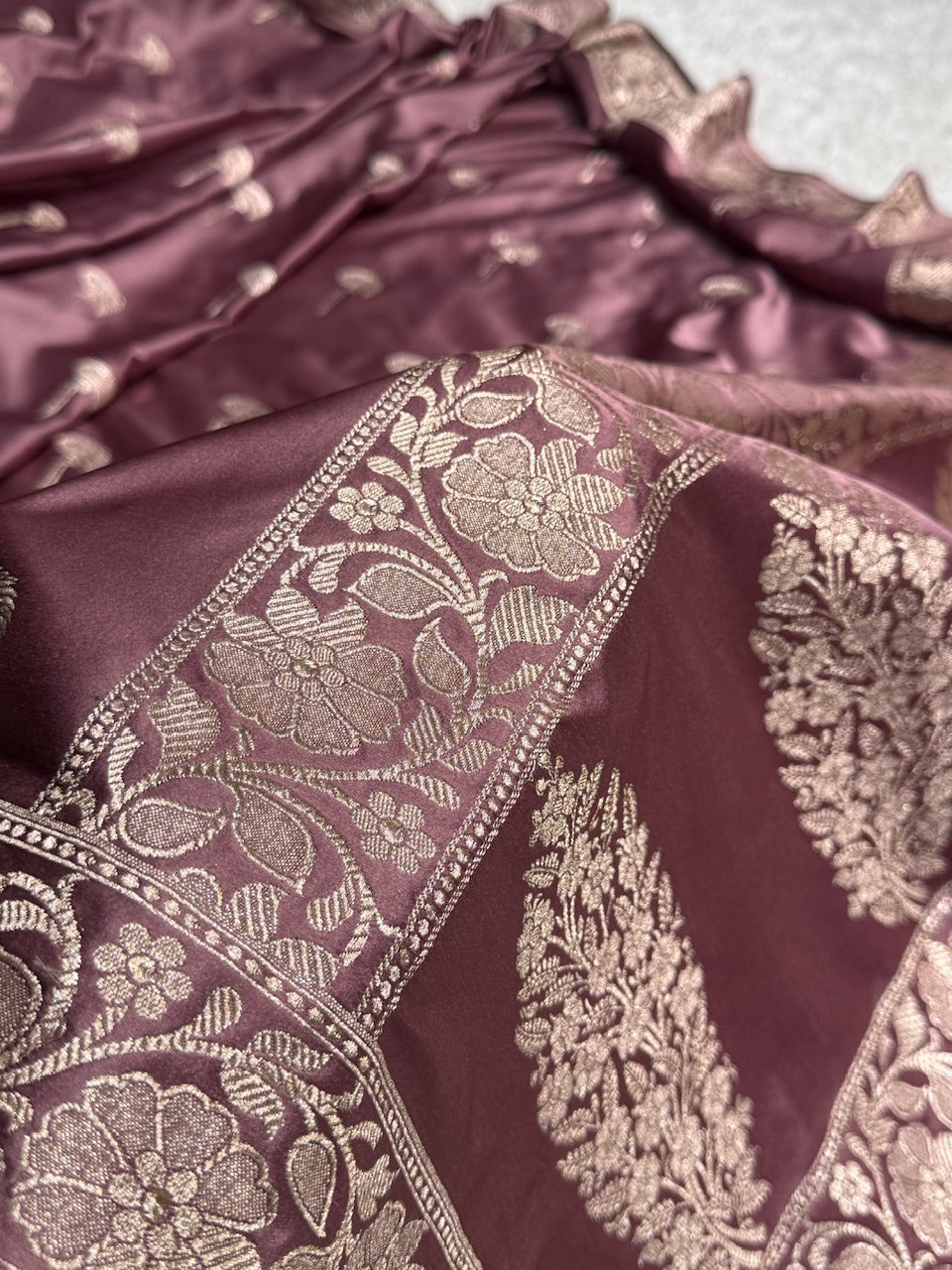 Mauve Floral Booti Mashru Silk Saree