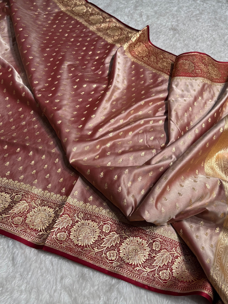 Rosy Finch Banarasi Booti Katan Silk Saree