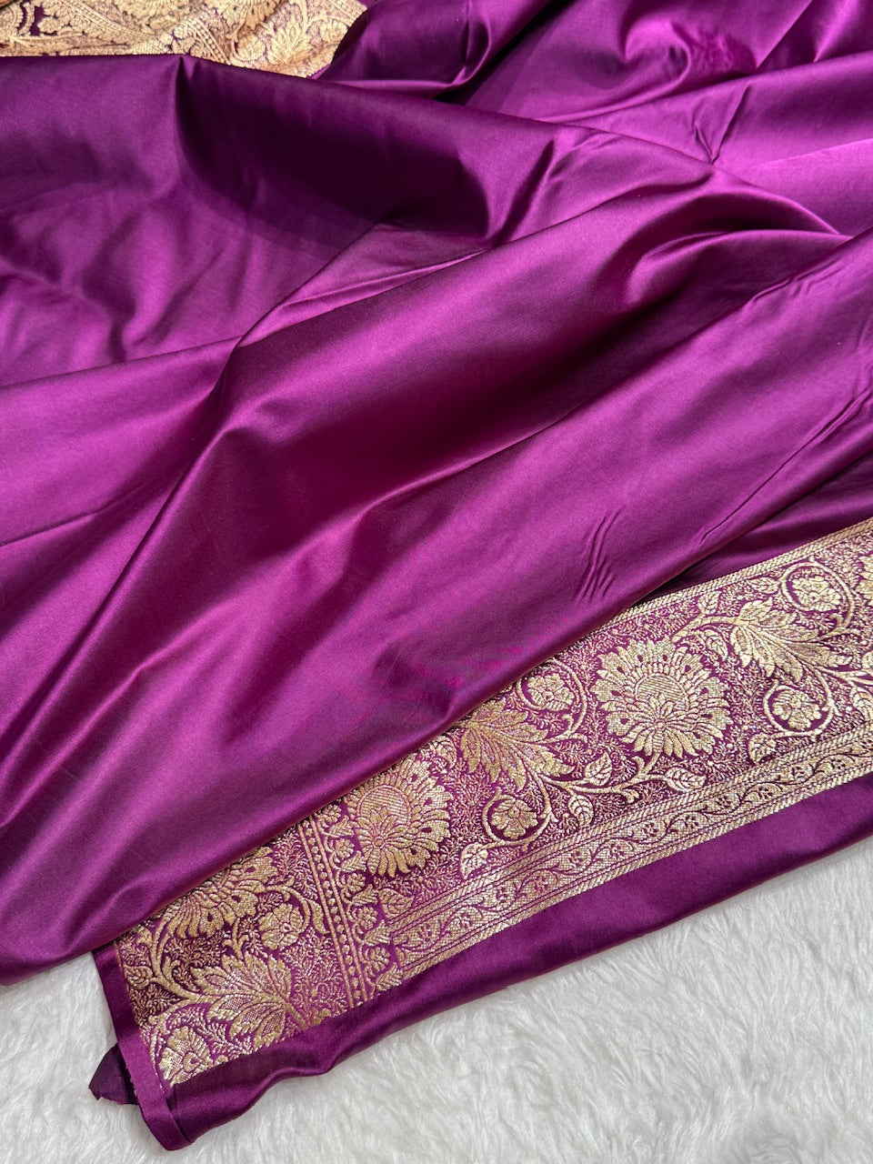 Dark Grey with Wine Contrast Banarasi Booti Katan Silk Saree