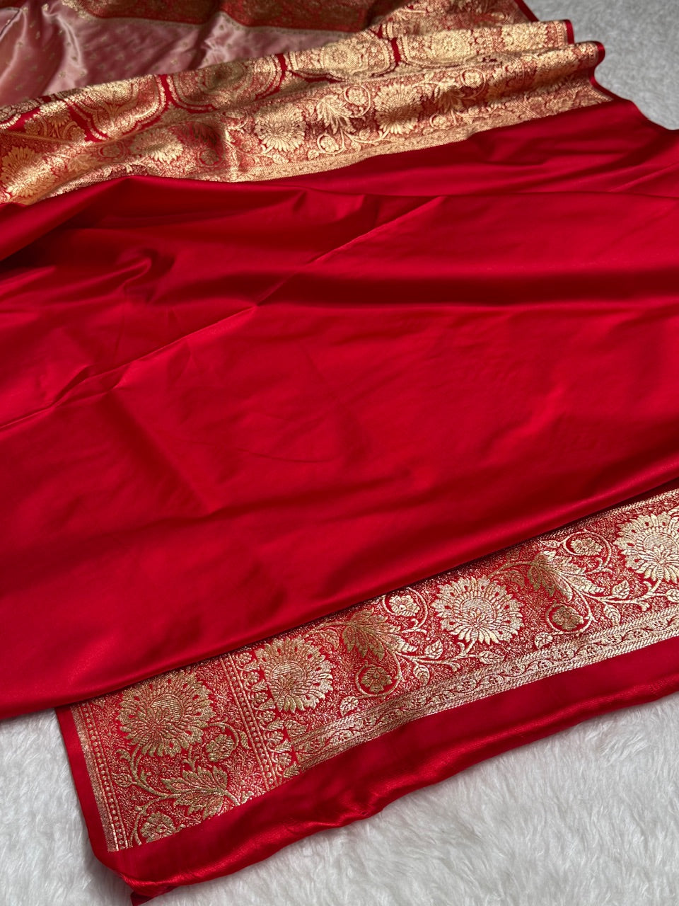 Redish Pink Banarasi Booti Katan Silk Saree