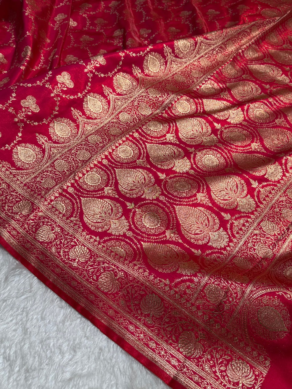 Satin Silk Saree Jaal in Pinkish Red Shades SS23