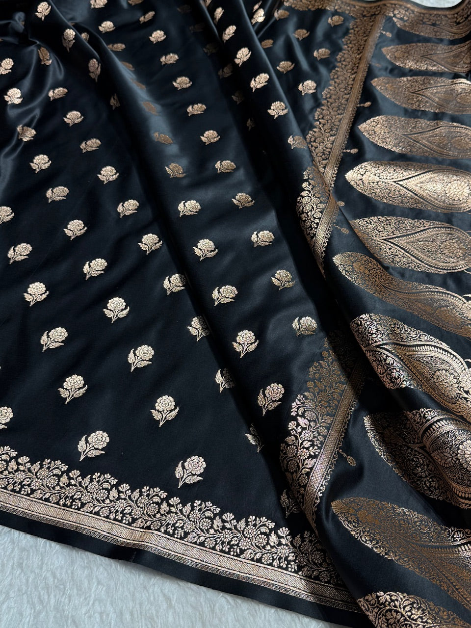 Black Floral Booti Katan Silk Saree SK23