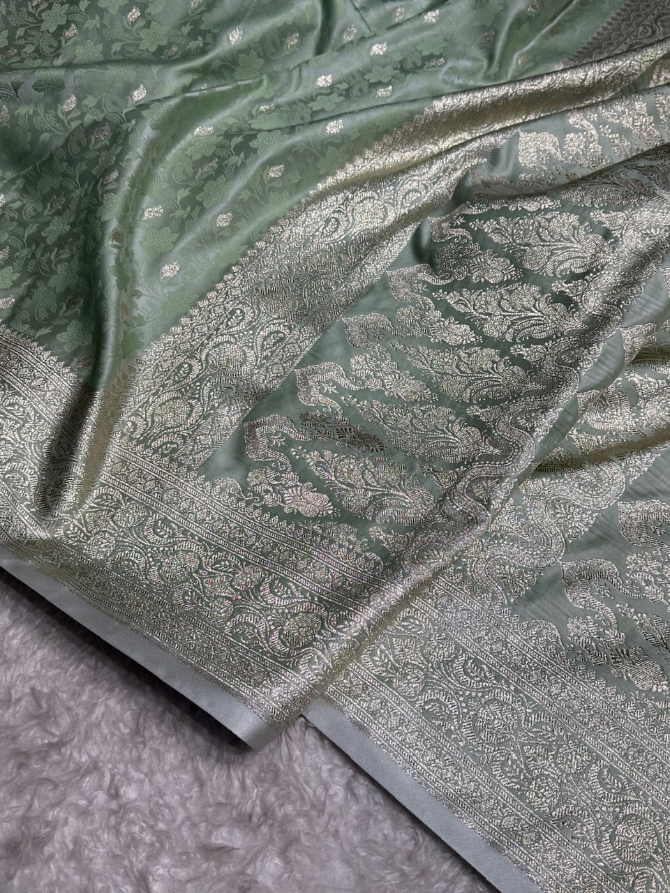 Light Pista Tanchoi Satin Katan Silk Saree SKTM-03