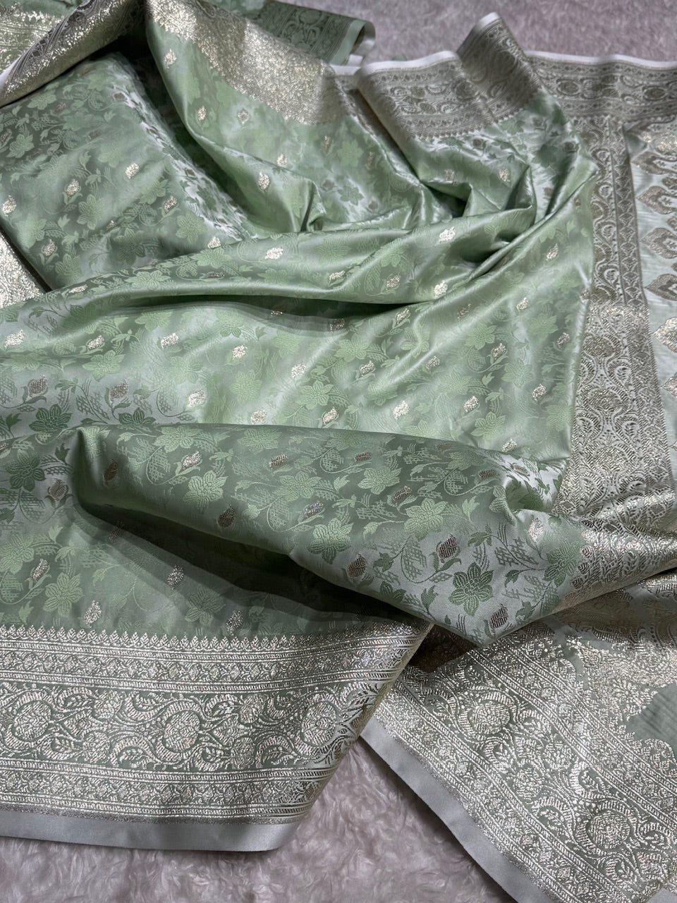 Light Pista Tanchoi Satin Katan Silk Saree SKTM-03