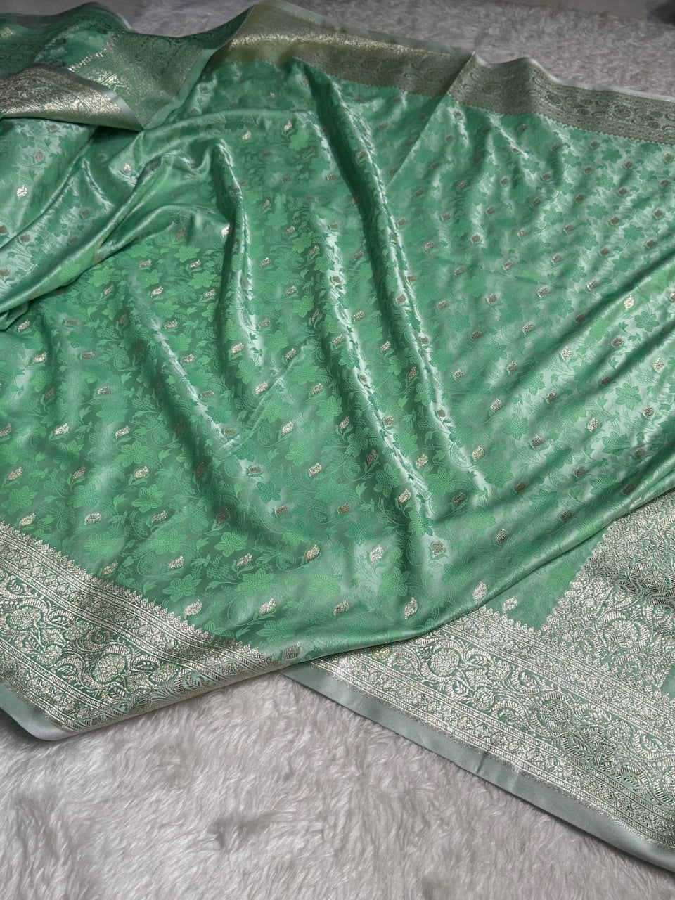 Sea Green Tanchoi Satin Katan Silk Saree SKTM-03