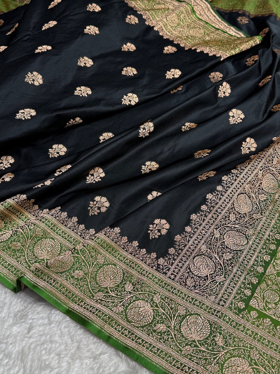 Black - Mehandi Banarasi Boota Katan Silk Saree