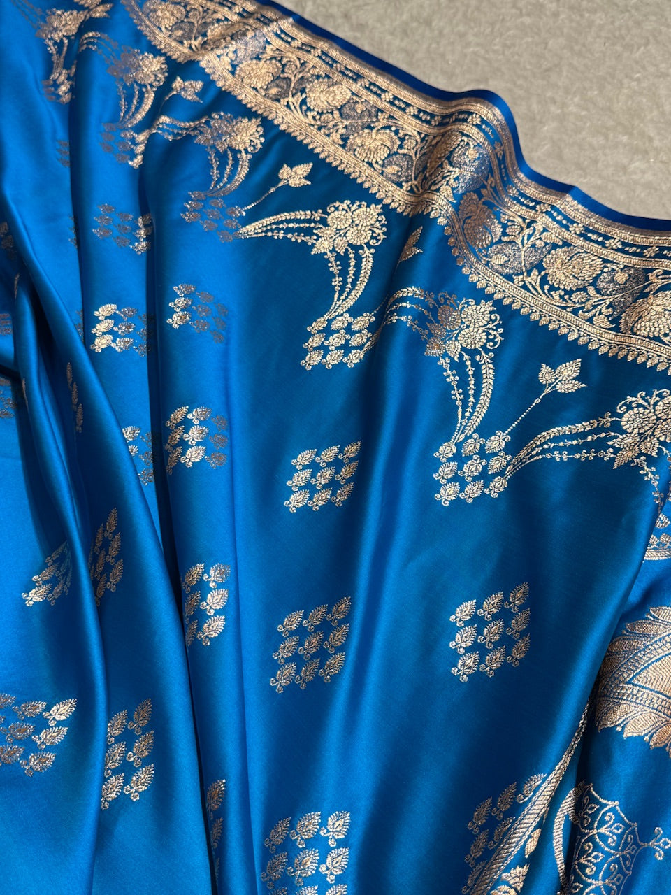 Firozy Floral Boota Satin Katan Silk saree SK34