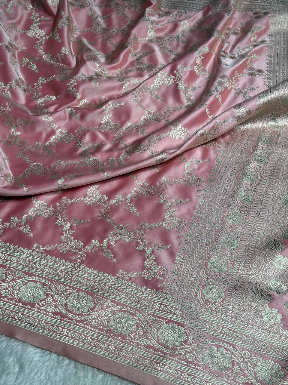 Baby Pink Jaal Pattern Mashru Silk Saree