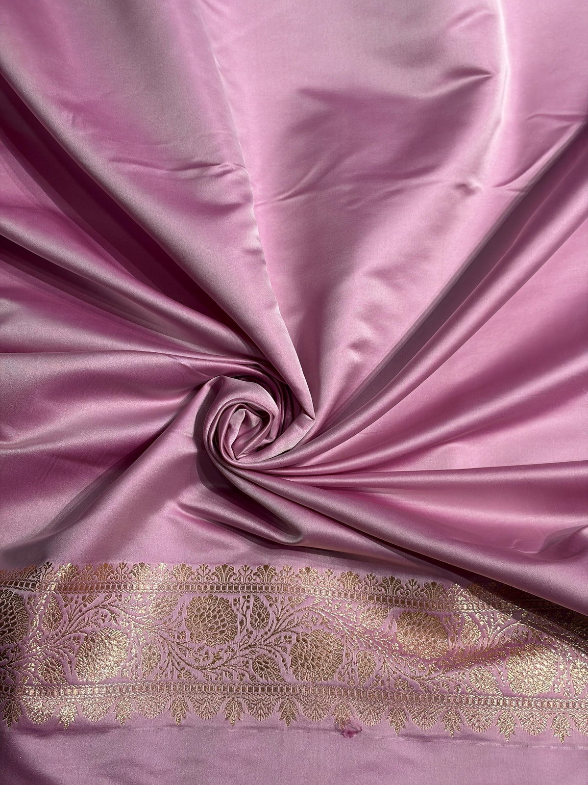 Banarasi Pastel Dusty Levender Shades Booti Satin Katan Silk Saree SK09