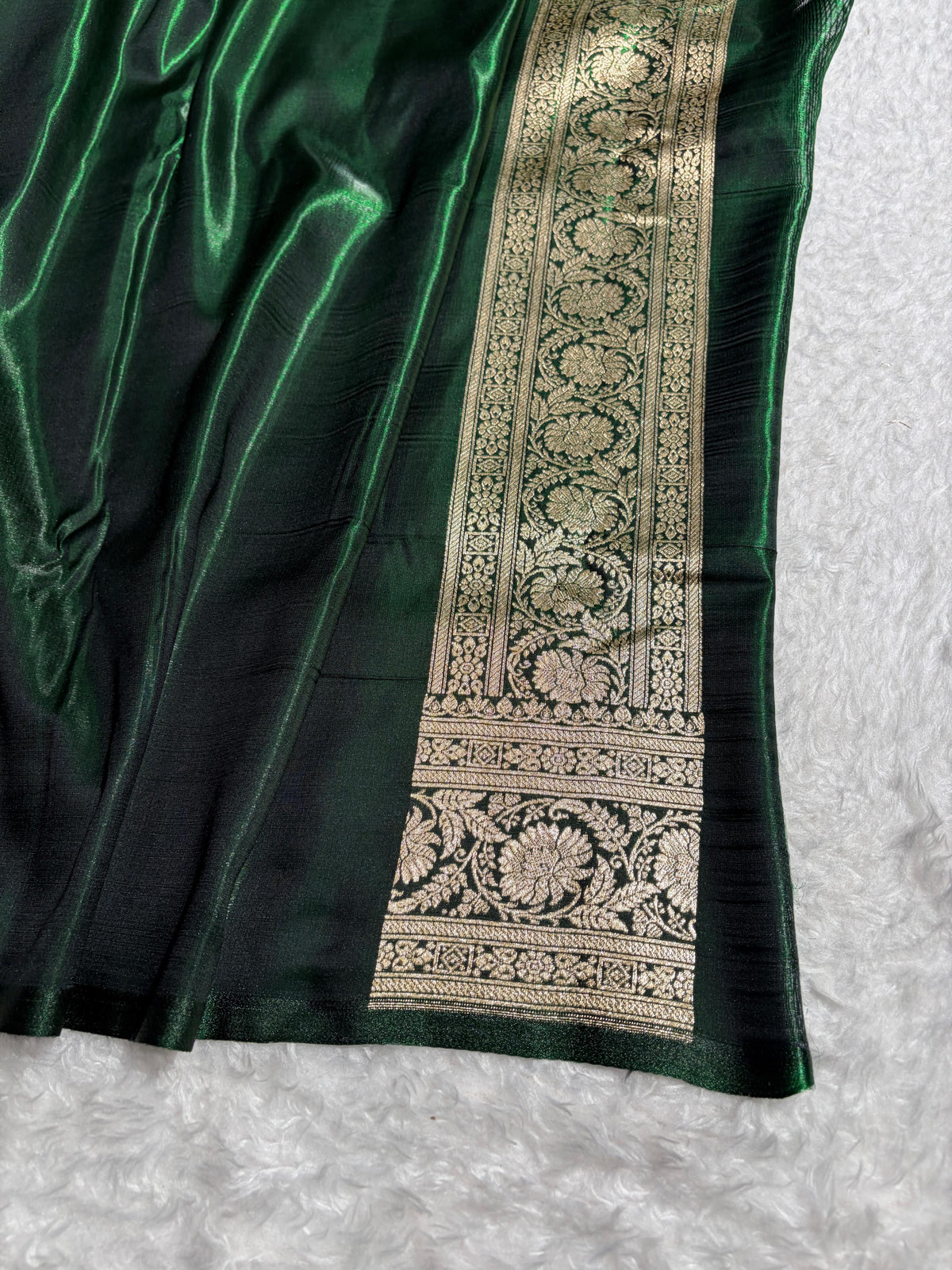 Bottle Green Shades Banarasi Satin Silk Saree SS32