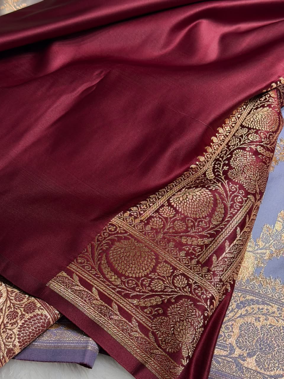 Grey \ Maroon Contrast Satin Katan Saree Floral Cross Pattern SK156