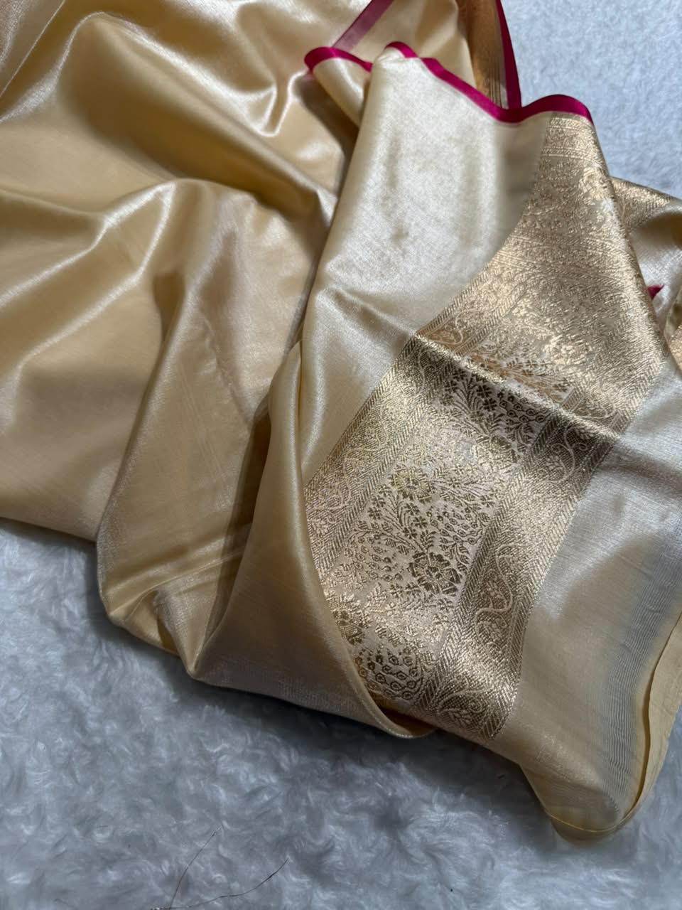 Banarasi Satin Silk Boota in Creem Shades SS05