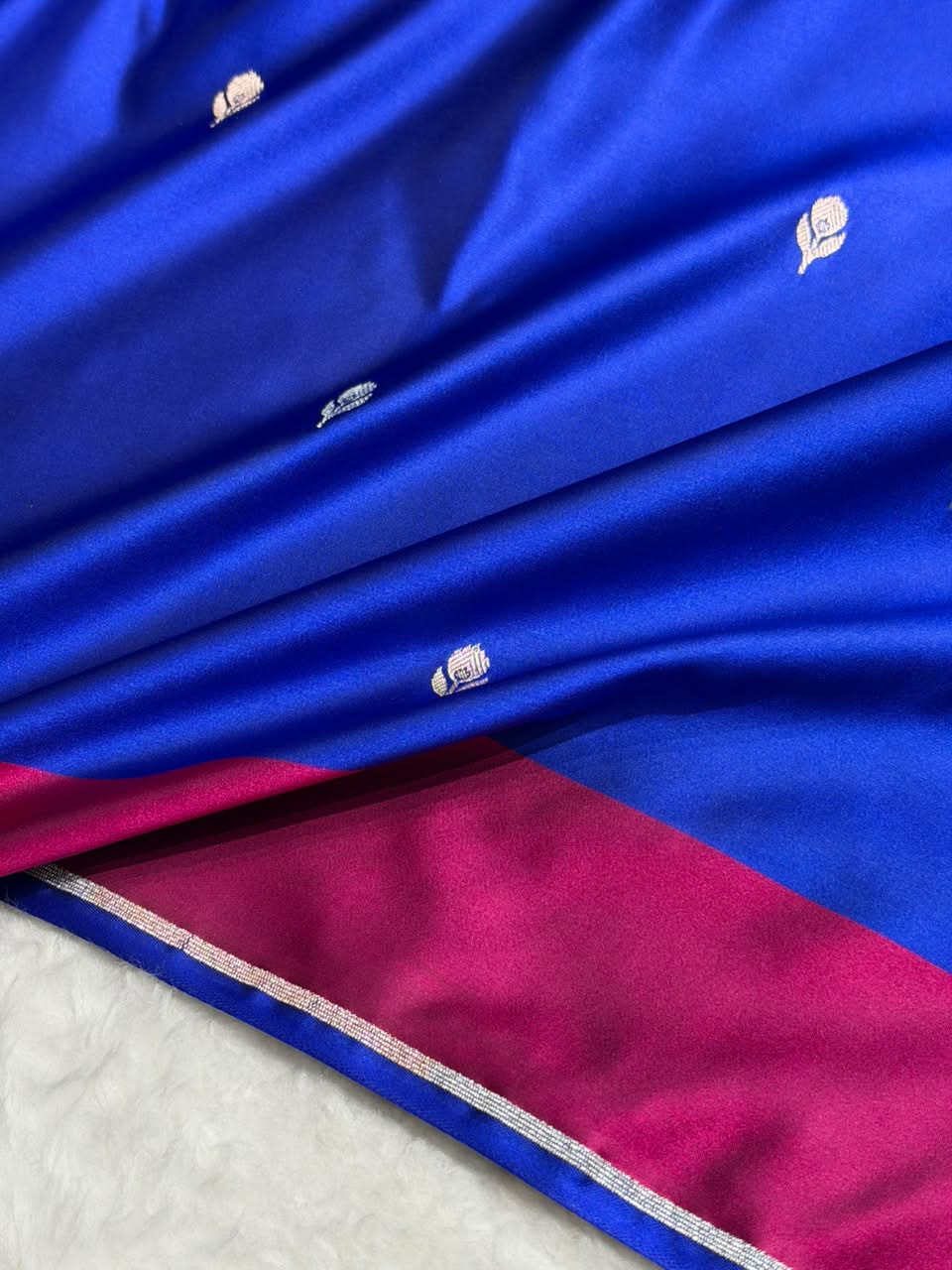 Royal Blue With Rani Shades Border Banarasi Booti Pattern Mashru Silk Saree MSM-141