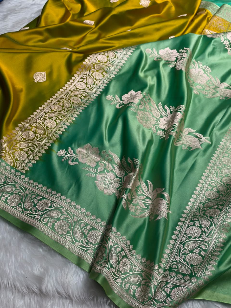 Contrast Mustard Yellow / Olive Green Shade Banarasi Booti Pattern Mashru Silk Saree MSM-140