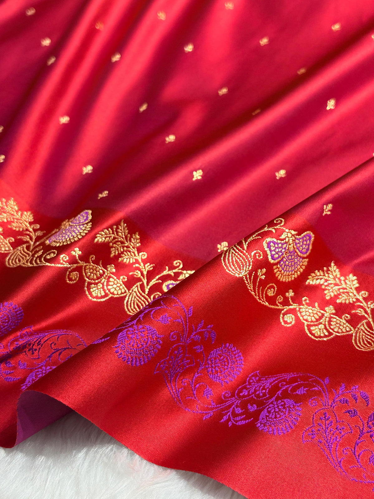 Banarasi Red Satin Katan with Tanchoi Pattern SK163