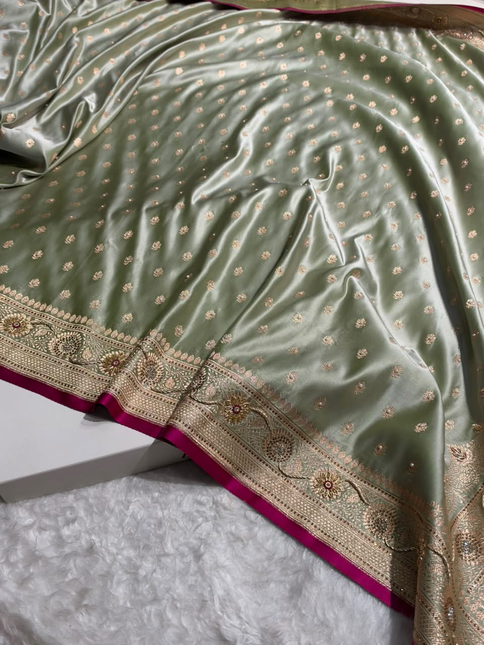 Banarasi Light Pista Shades With Ari Zardozi Work Booti Katan Silk Saree BSK07