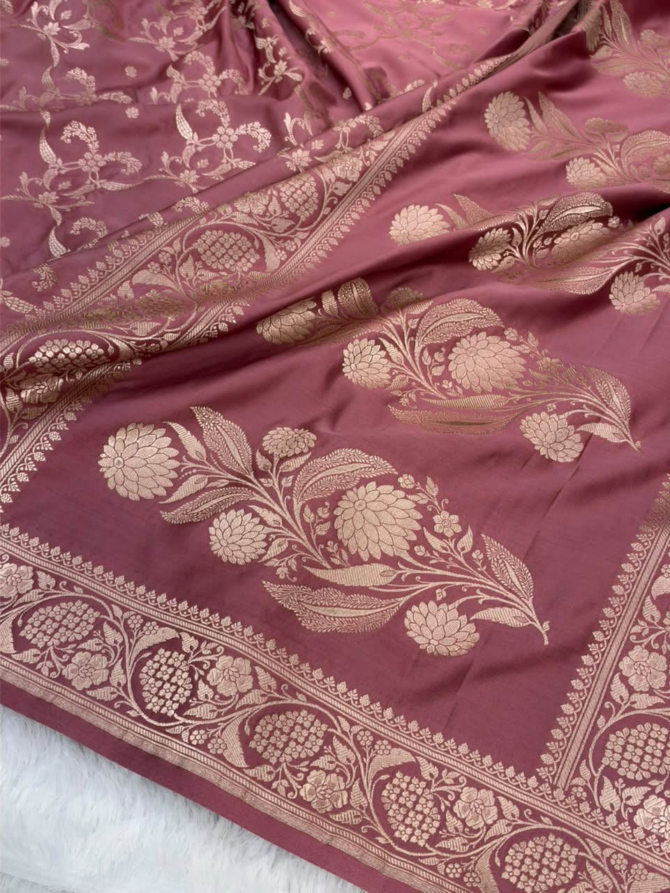 Mauve Pink Shades Banarasi With Floral Jaal Pattern Mashru Silk Saree MSM-134