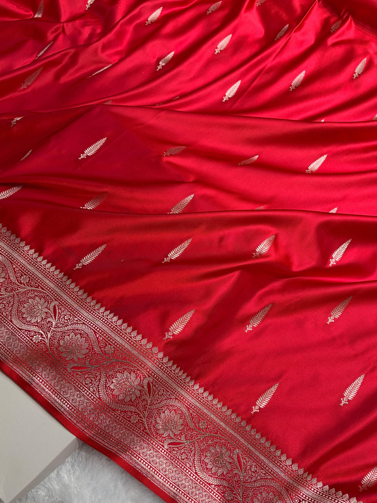 Red Saree in Floral Pattern Mashru Silk Saree MSM-143