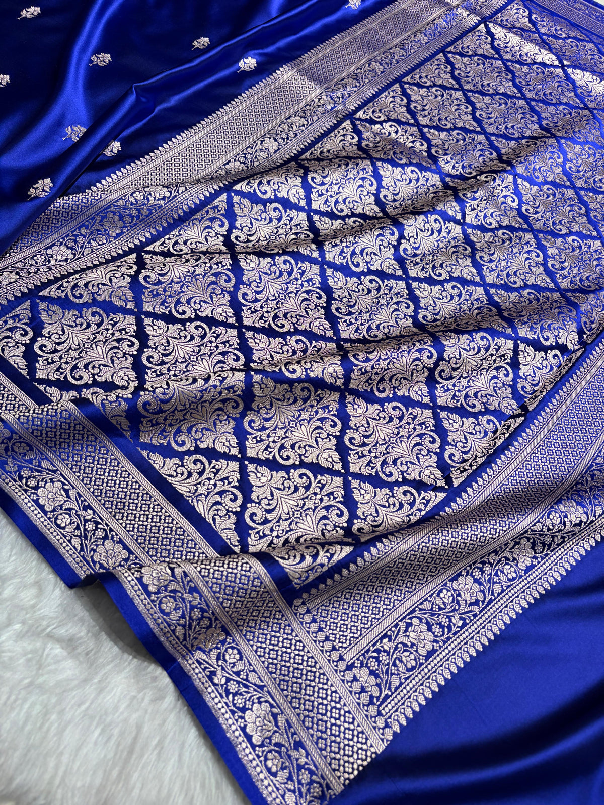 Royal Blue Shades Banarasi Boota Pattern Floral Mashru Silk Saree MSM-148