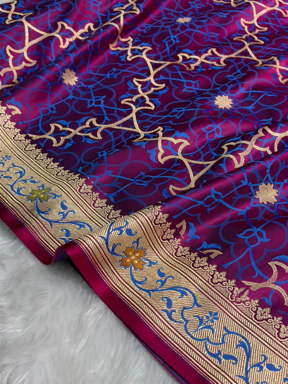 Banarasi Premium Cross Purple Satin Katan with Tanchoi Pattern SK164