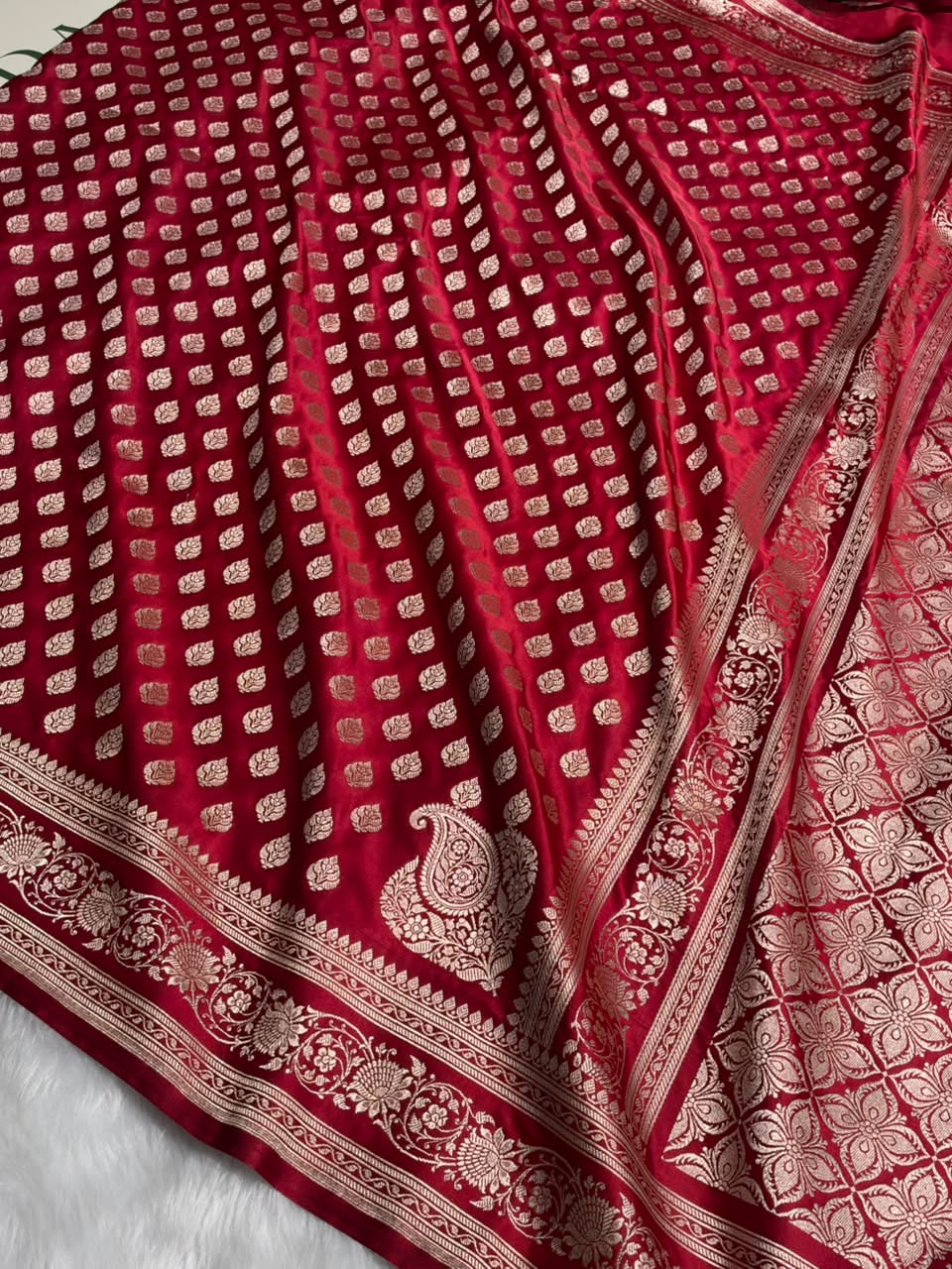 Red Shades Banarasi Boota Pattern Floral Mashru Silk Saree MSM-151
