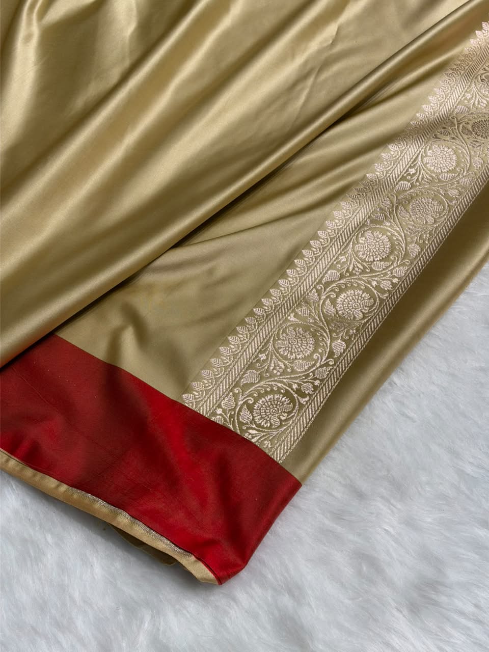 Tusser With Red Shades Border Banarasi Booti Pattern Mashru Silk Saree MSM-141