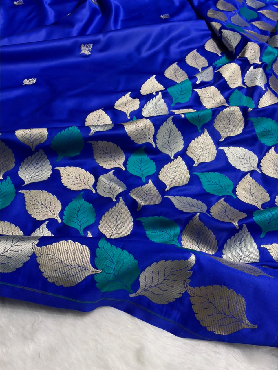 Royal Blue Shades Banarasi Booti Pattern Mashru Silk Saree MSM-136