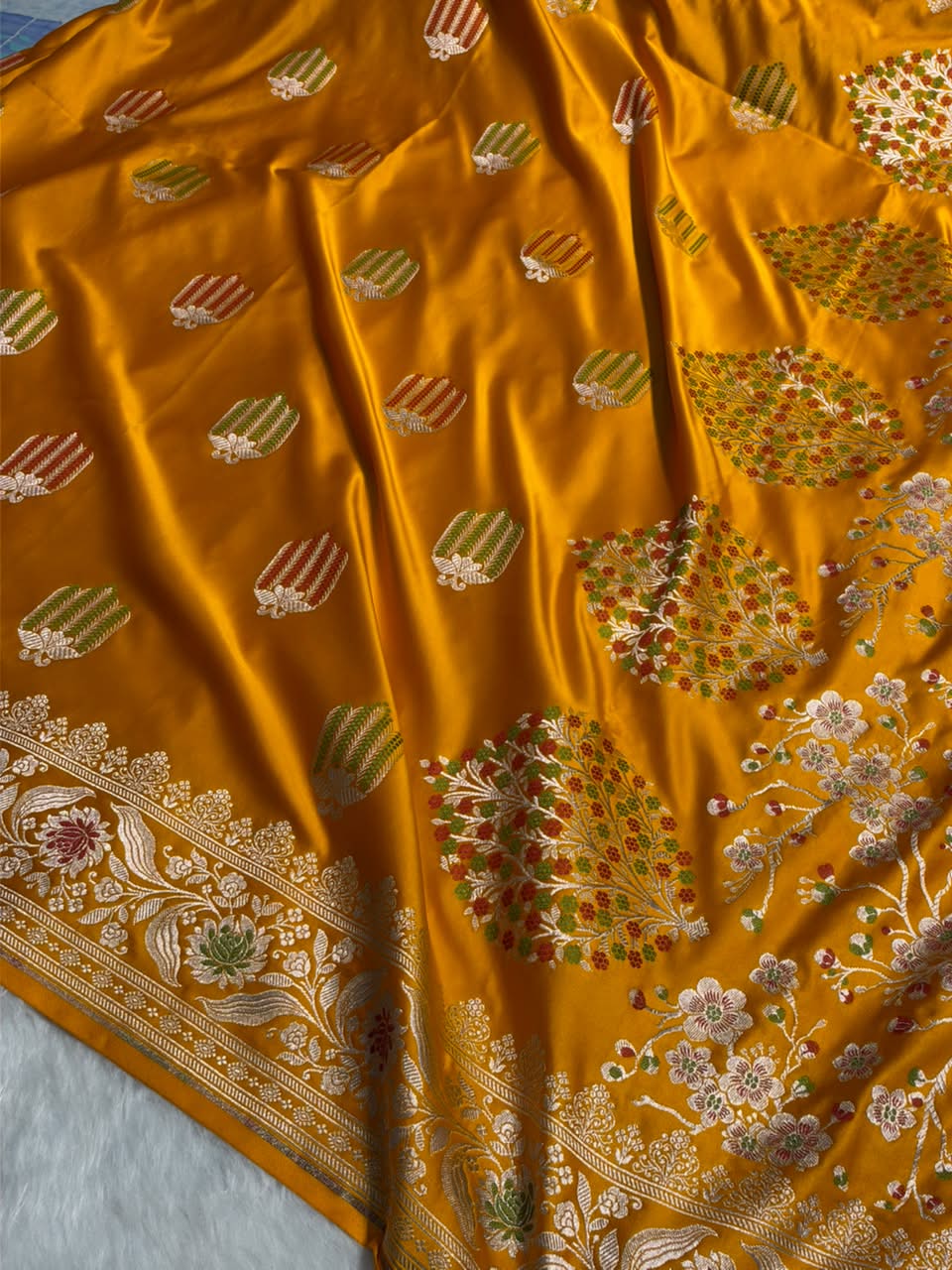 Yellow Shades Banarasi Boota Pattern Minakari Floral Mashru Silk Saree MSM-122