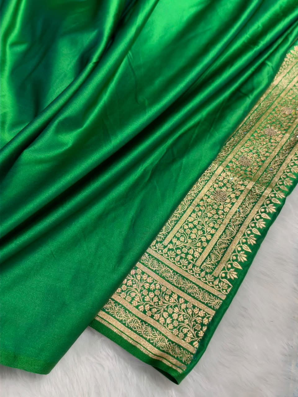 Bridal Green Satin Katan Silk With Zardozy And Mooti Work BSK88