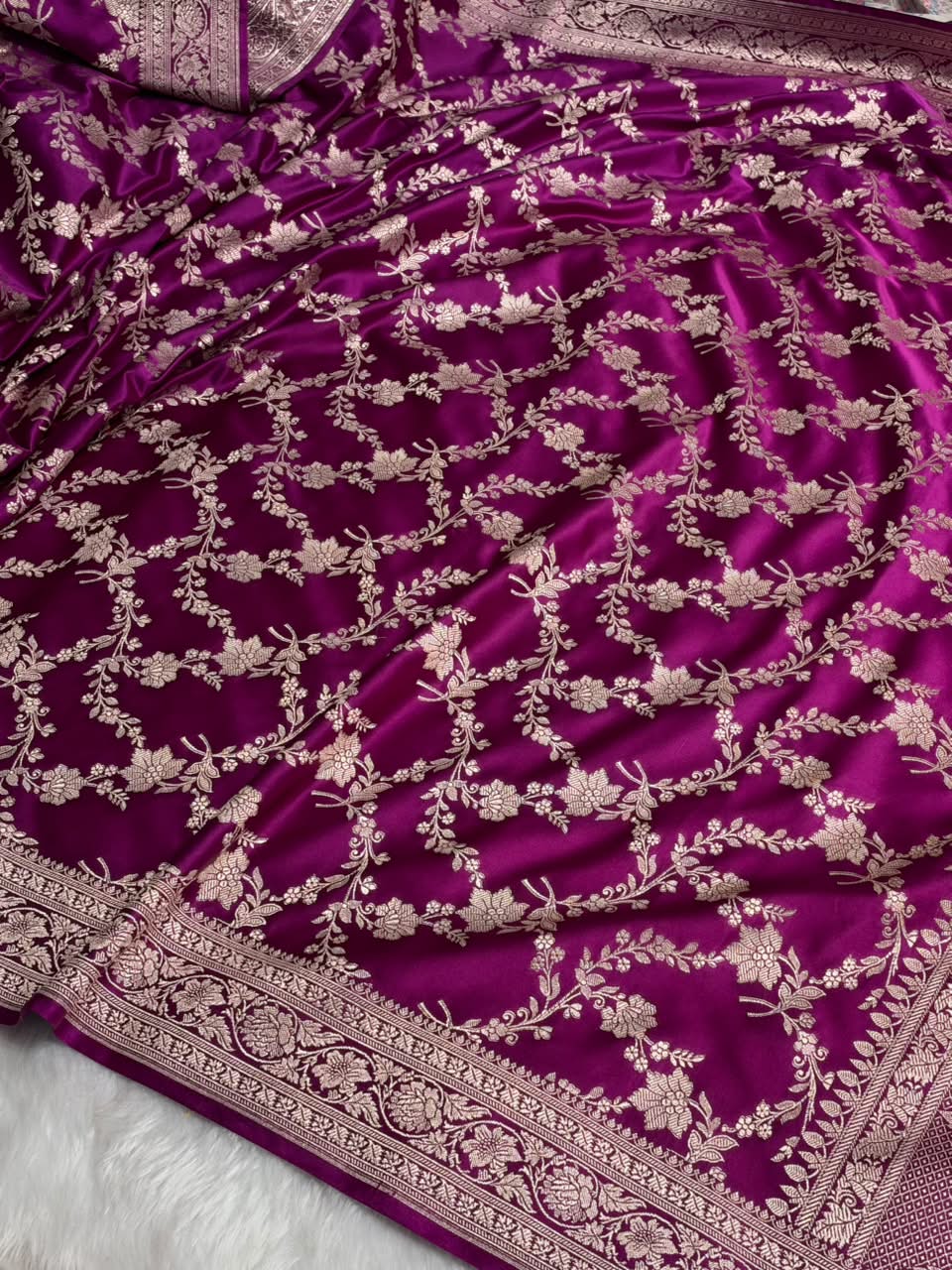 Banarasi Cross pattern in Wine Shades Mashru silk saree MCS115