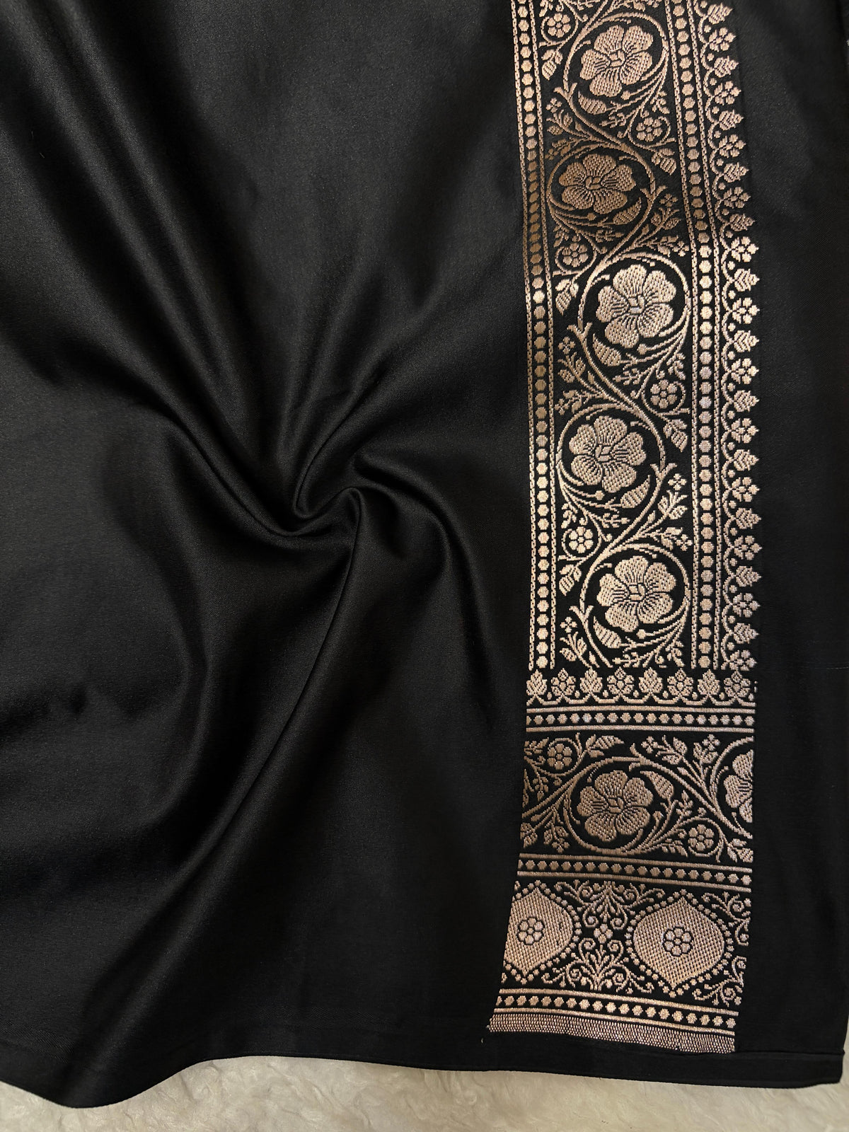 Black Shades Banarasi Boota Pattern Floral Mashru Silk Saree MSM-147