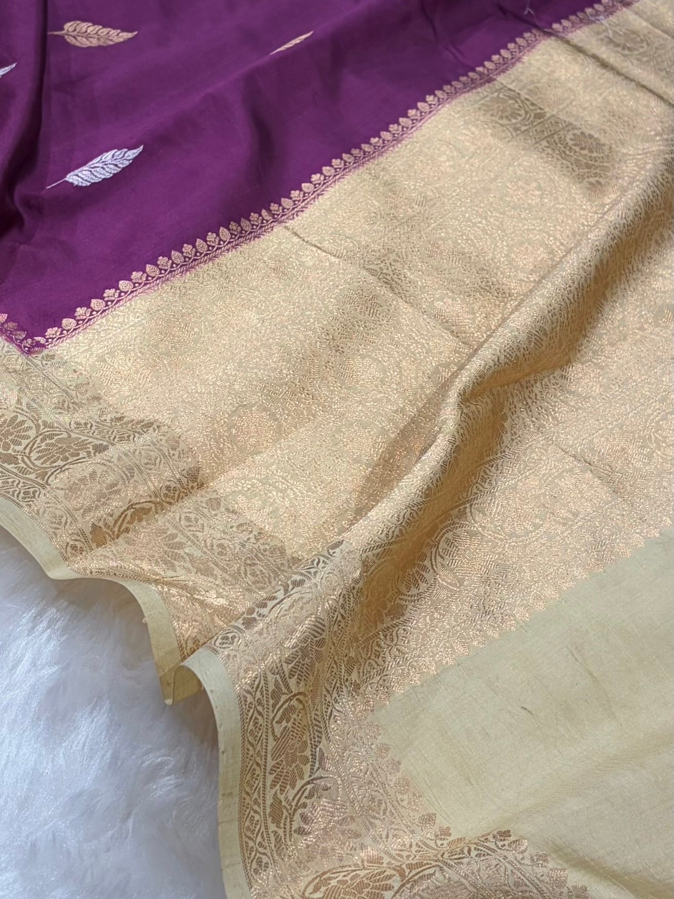 Banarasi Wine With Tusser Contrast Shades Boota Handwoven Pure Paper Silk RM-77