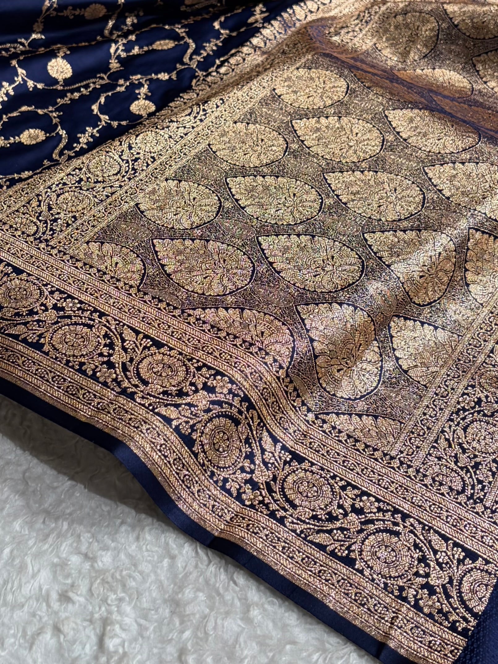 Banarasi Satin Katan Saree in Jaal Pattern Navy Blue Shades SK86