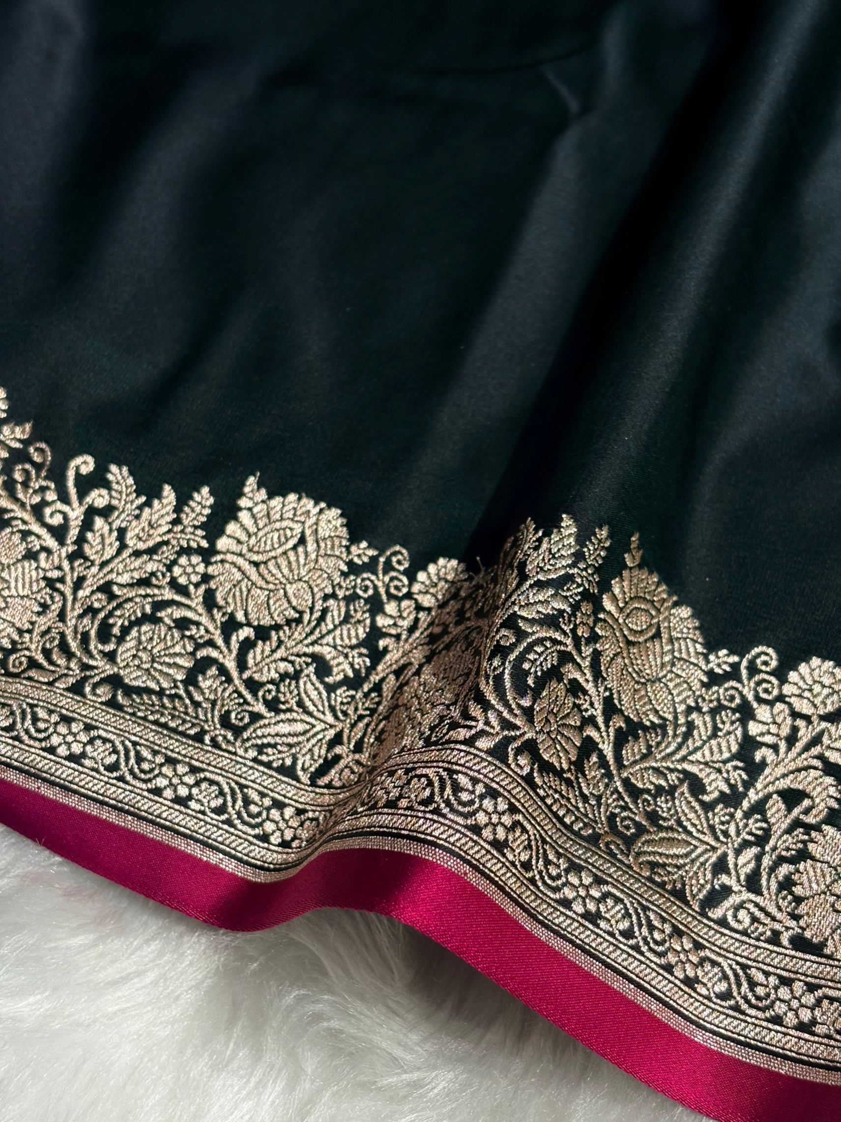 Dark Bottle Green Shades Floral Border Mashru Silk Saree MSM-59
