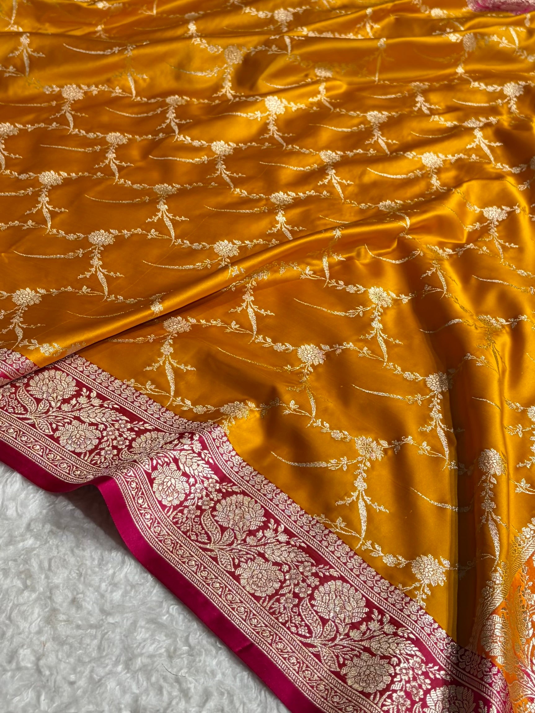 Contrast Banarasi Satin Katan Saree With Boota in Mustard With Rani Shades SK115