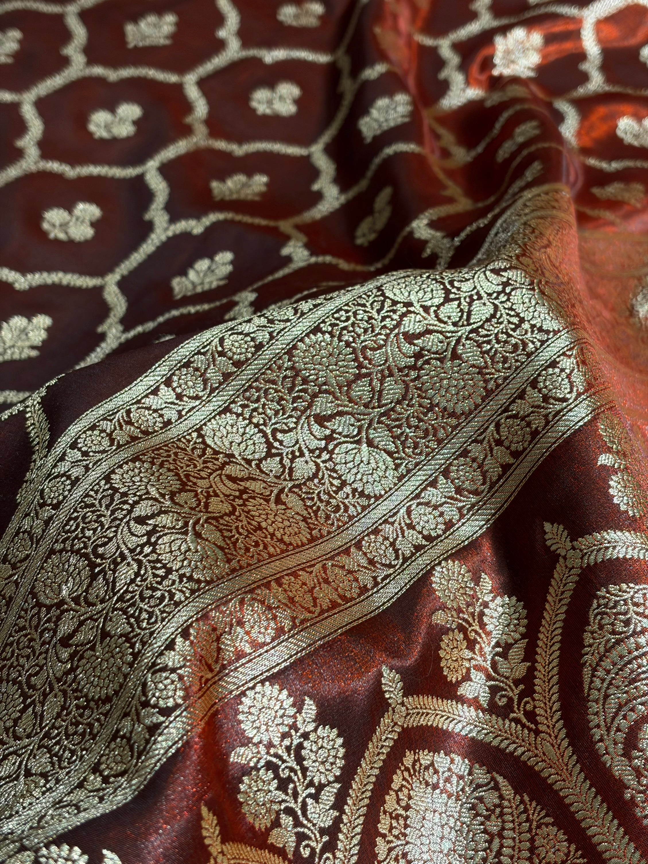 Maroon Shades Jaal Pattern Banarasi Satin Silk Saree SS57