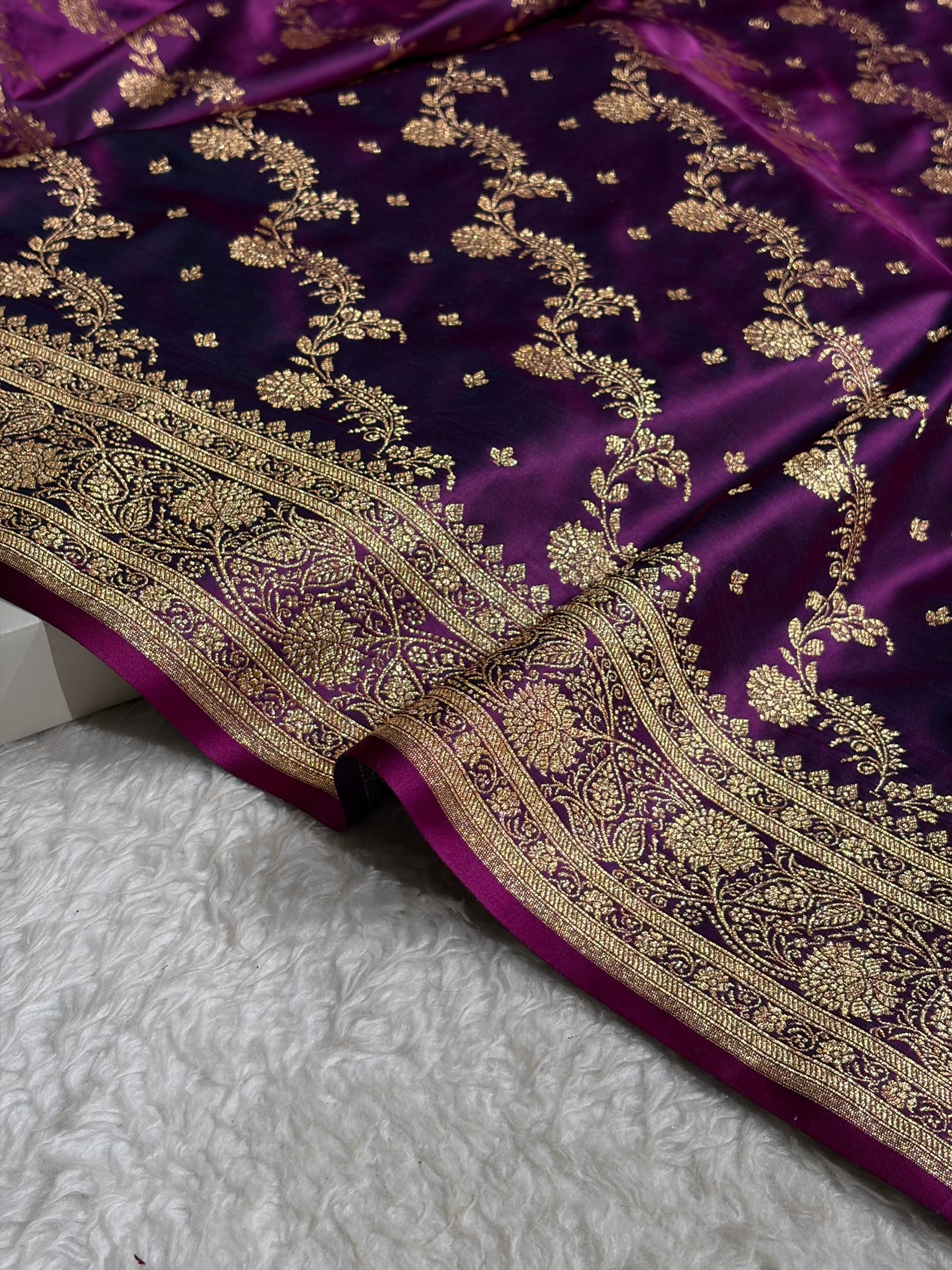 Banarasi Satin Katan Saree With Jaal Pattern in Cross Wine Shades SK121